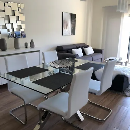 Marina Bleu Magnifique Standing Vue Piscine Apartment *