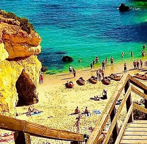 Marina Bleu Magnifique Standing Vue Piscine