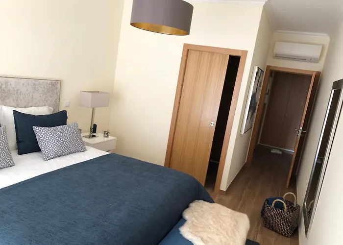 Marina Bleu Magnifique Standing Vue Piscine Daire