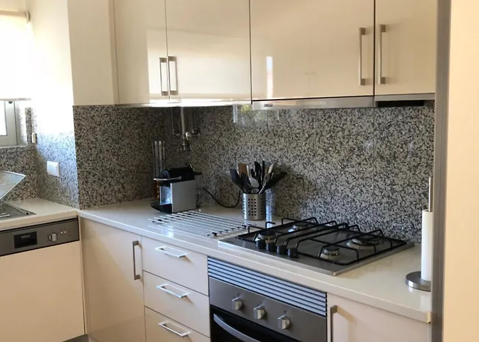 Marina Bleu Magnifique Standing Vue Piscine *